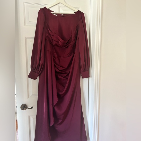 Azazie Raye Dress sz 18 in Cabernet Stretch Satin - Picture 3 of 4